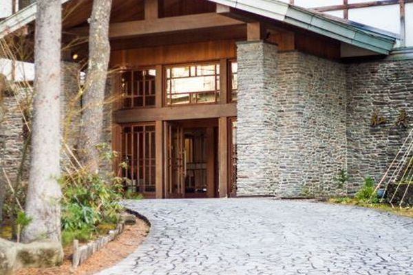 Kambayashi Hotel Senjukaku (Yamanouchi-machi)